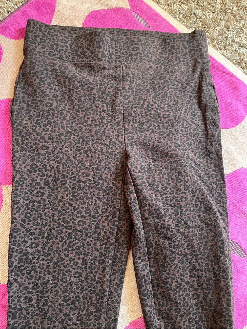 LOFT Leopard Ponte Pull on Pants size XS - Picture 7 of 9